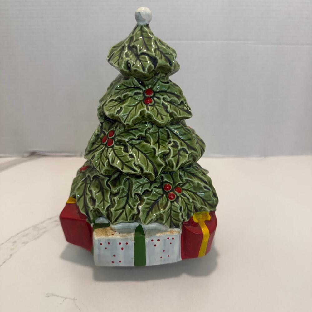 Vintage Ceramic Holly Christmas Tree Music Box Bermasco Donald O'Connor Holiday - Picture 2 of 7